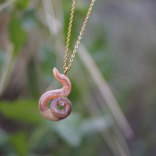 Quartz Caressing Worm Necklace (2 styles)